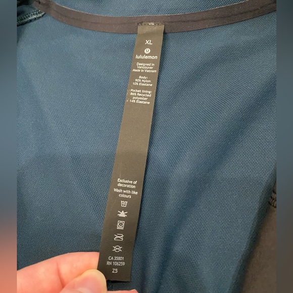 Lululemon Division 1/2 Zip Pullover - Picture 6 of 7